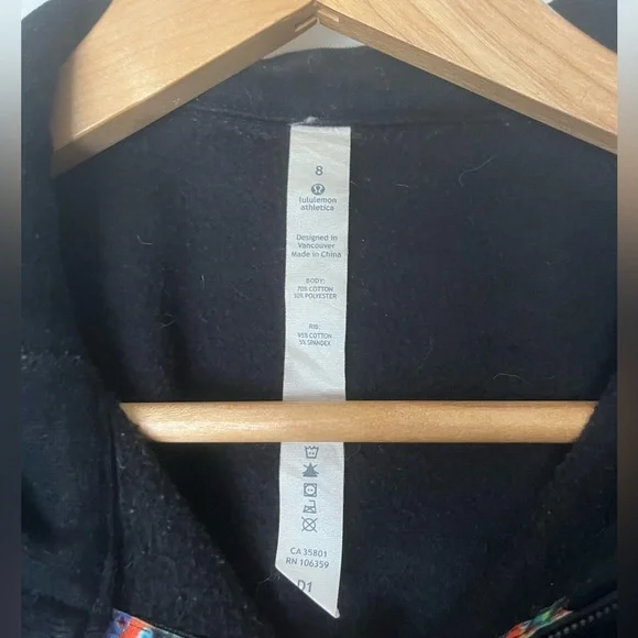 Lululemon athletica 8 Scuba Hoodie in Black love rare logo zip up - Picture 4 of 4